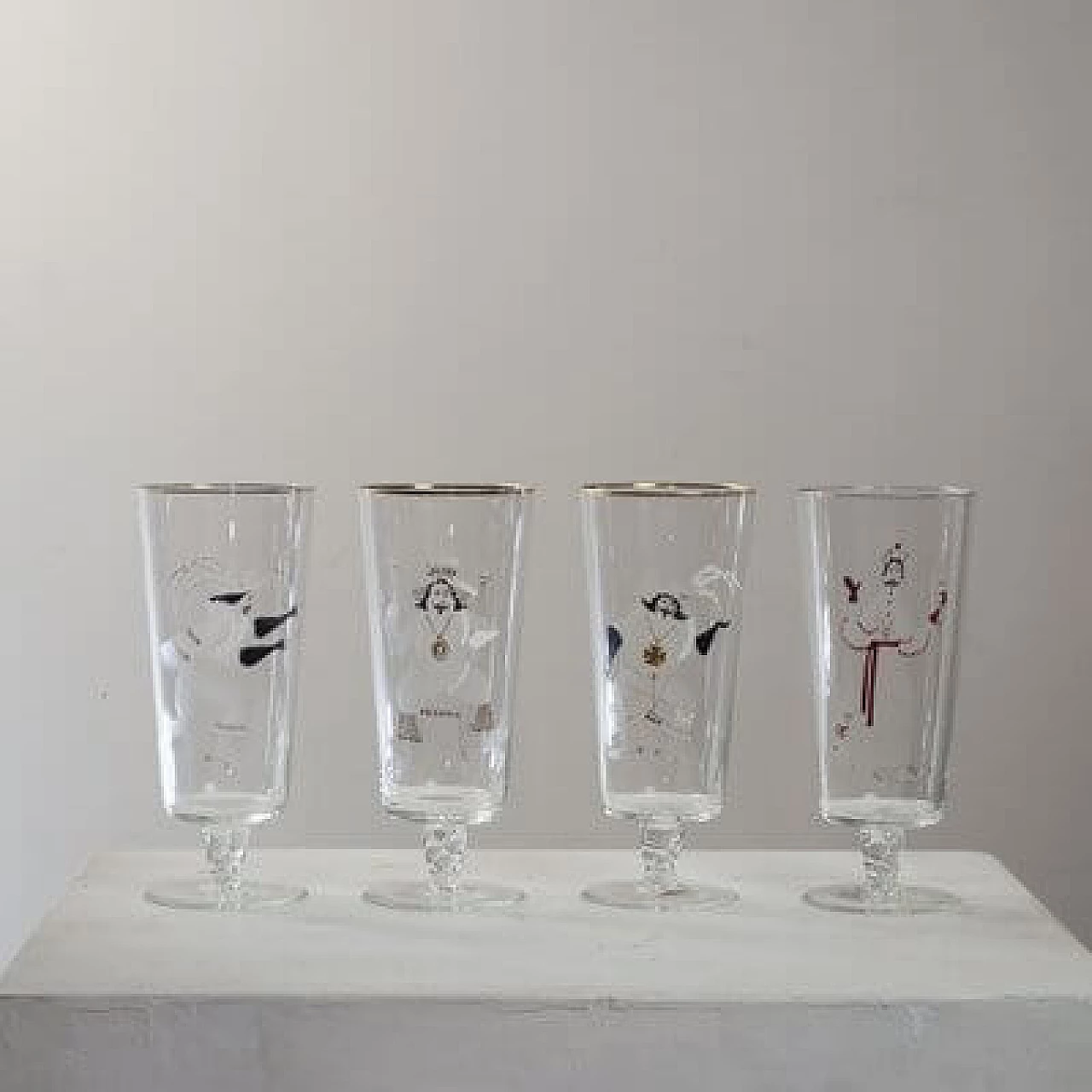 4 Bicchieri con tre moschettieri e cardinale Richelieu, anni '60 1463246