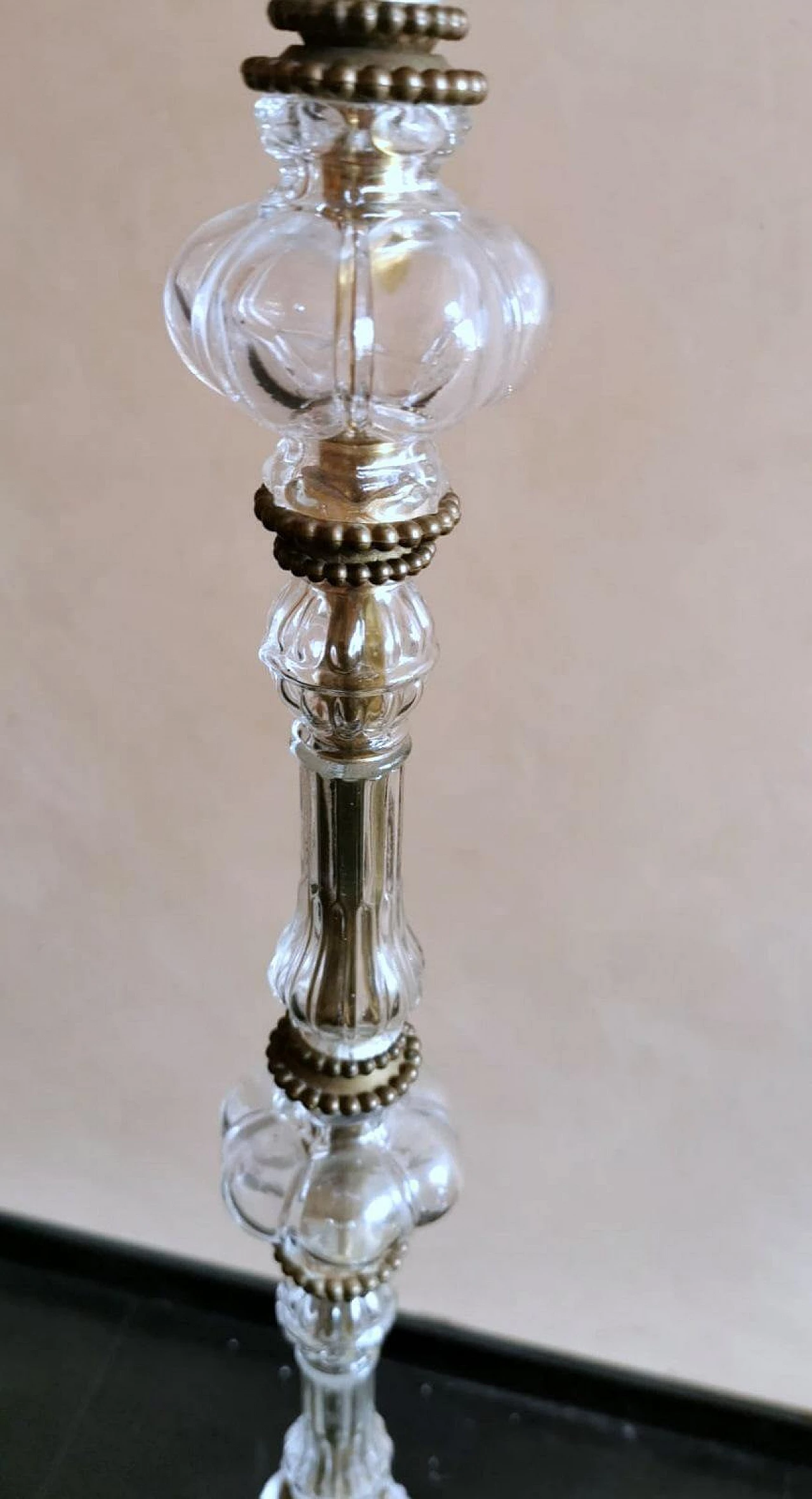 Lampada da terra in vetro soffiato e base in ottone, anni '40 1464023