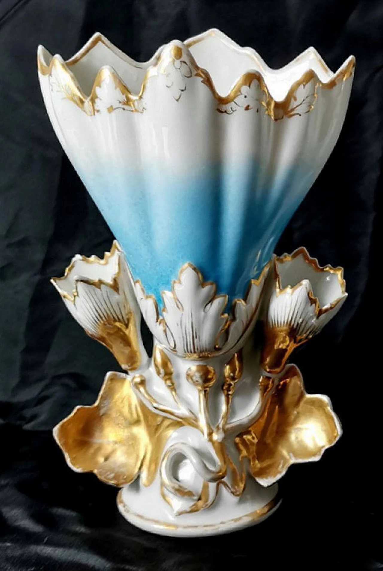 Pair of wedding church vases in Porcelain de Paris, 19th century 1464092