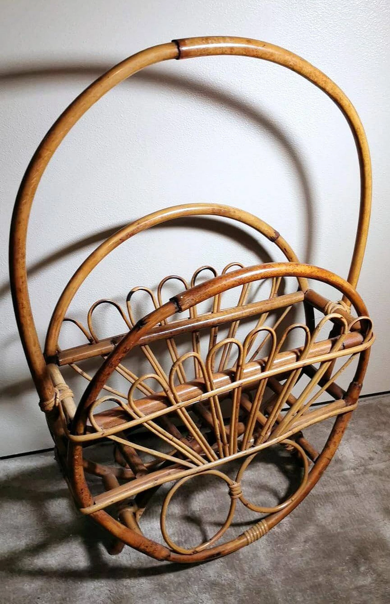 Magazine rack in the style of Franco Albini in bamboo and rattan, 1960s 1464281