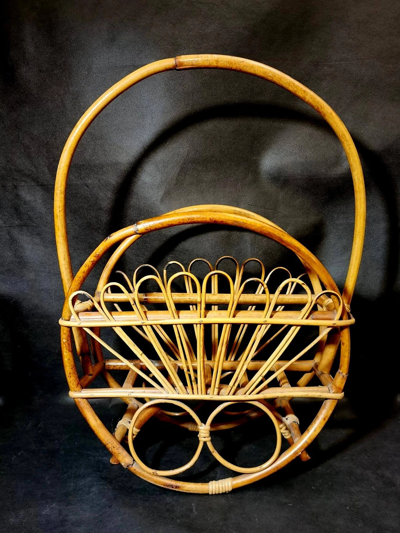 Magazine rack in the style of Franco Albini in bamboo and rattan, 1960s 1464285
