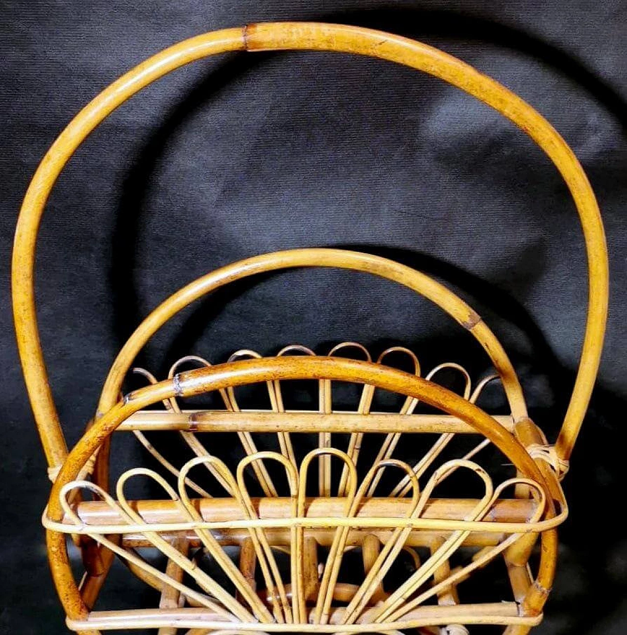 Magazine rack in the style of Franco Albini in bamboo and rattan, 1960s 1464286