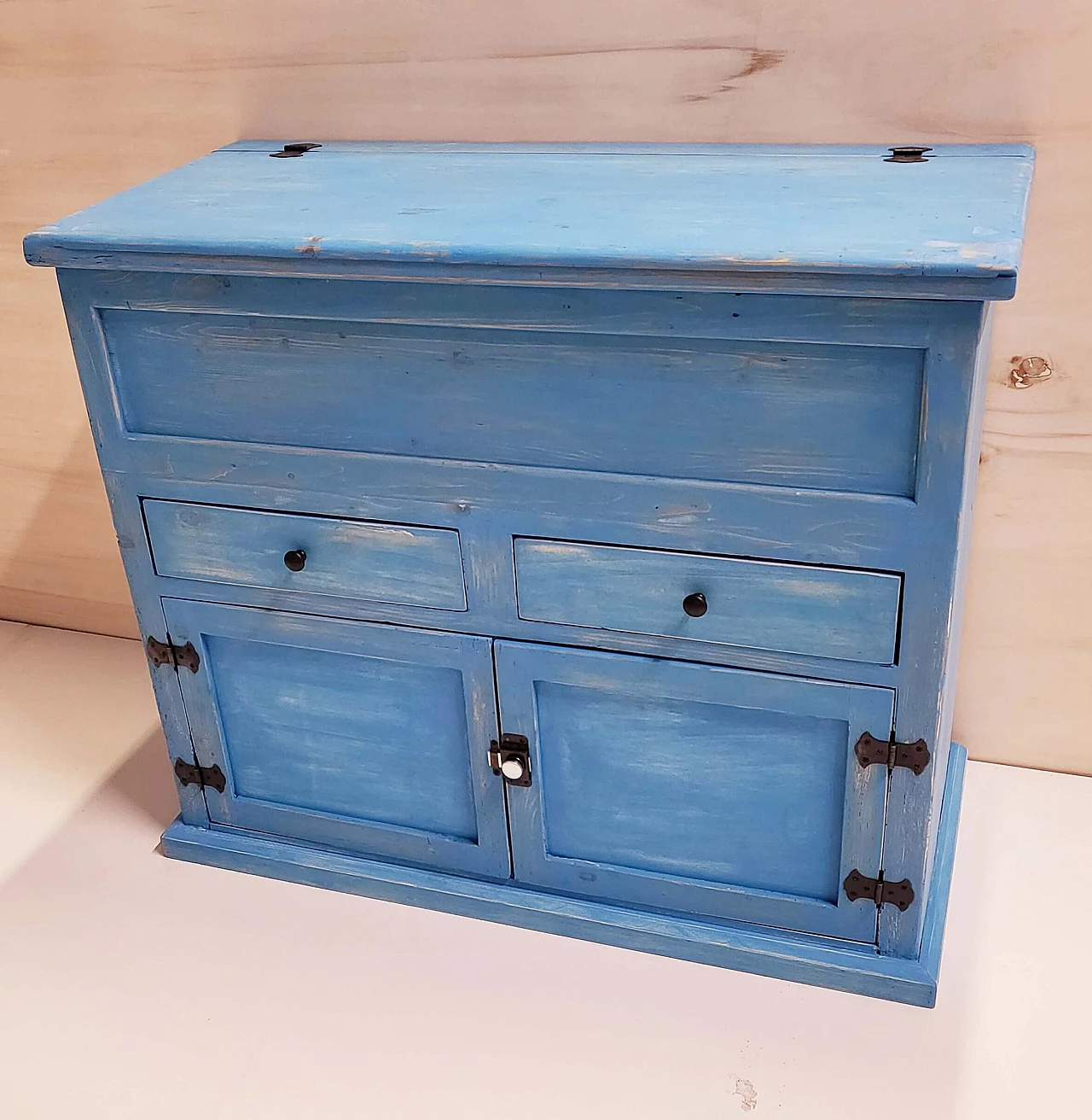 Madia in legno verniciata azzurra, inizio '900 1465248