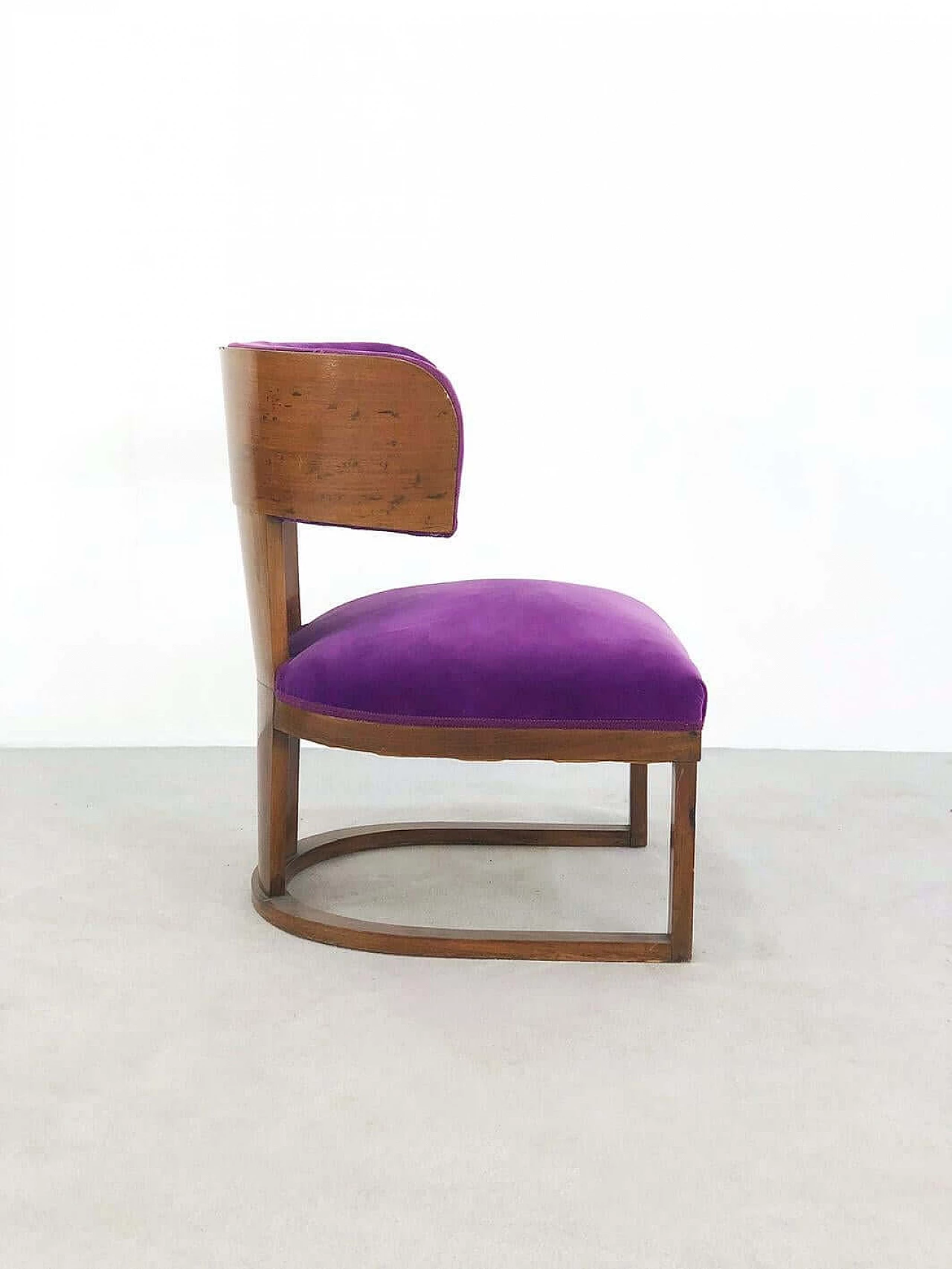 Ernesto Lapadula's armchair in wood and purple velvet, 1930s 1466323