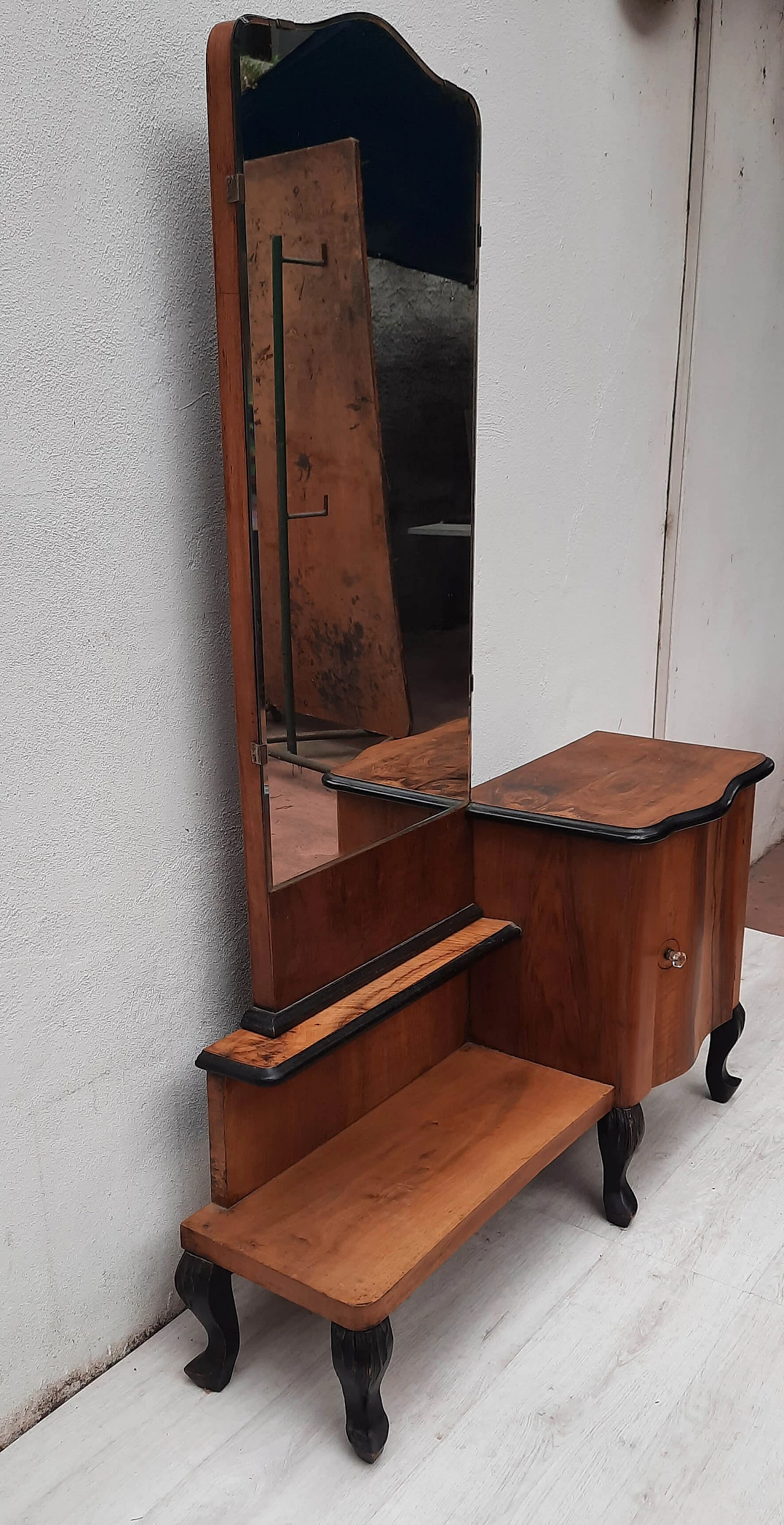 Specchiera da camera in noce, anni '50 1466520