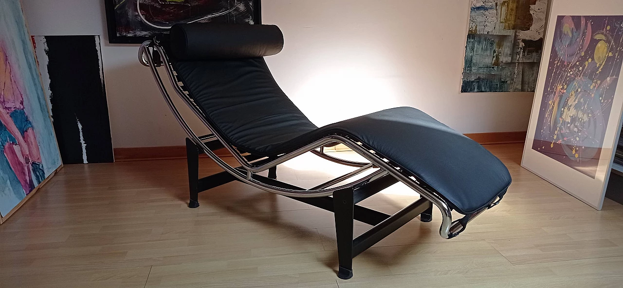 Le Corbusier LC4 chaise longue in black leather by Alivar Mvsevm, 1980s 1467233