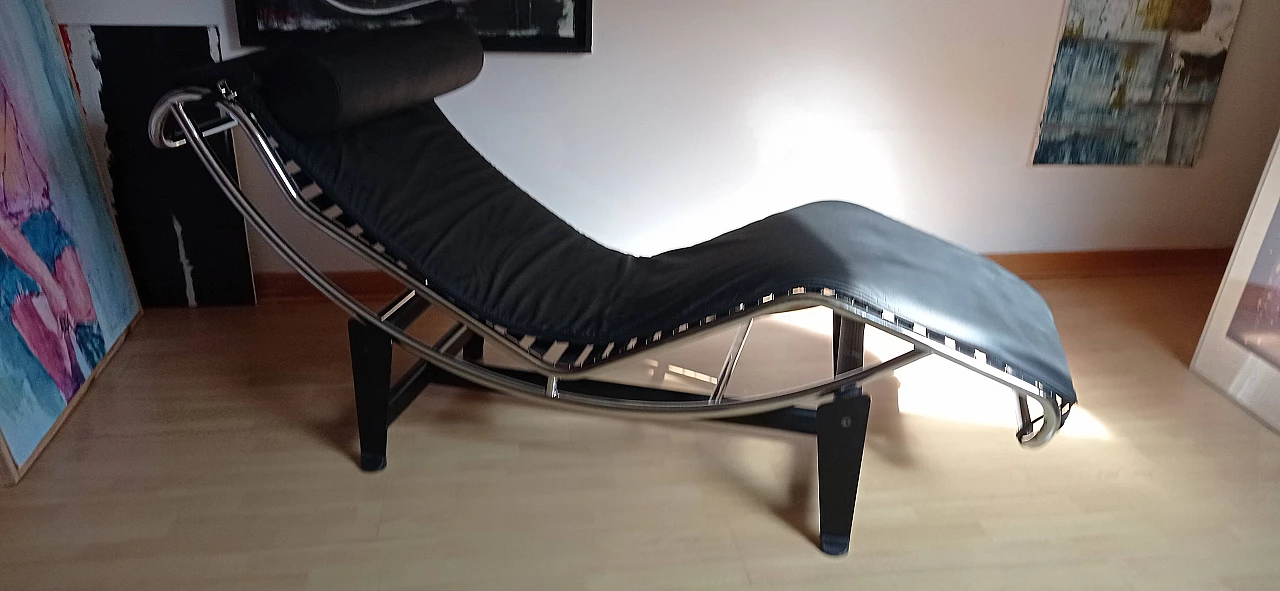 Chaise longue LC4 di Le Corbusier in pelle nera dal Alivar Mvsevm, anni '80 1467246