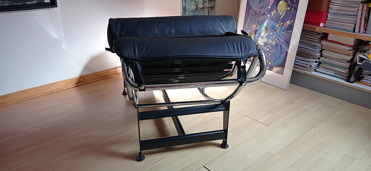 Chaise longue LC4 di Le Corbusier in pelle nera dal Alivar Mvsevm, anni '80 1467289