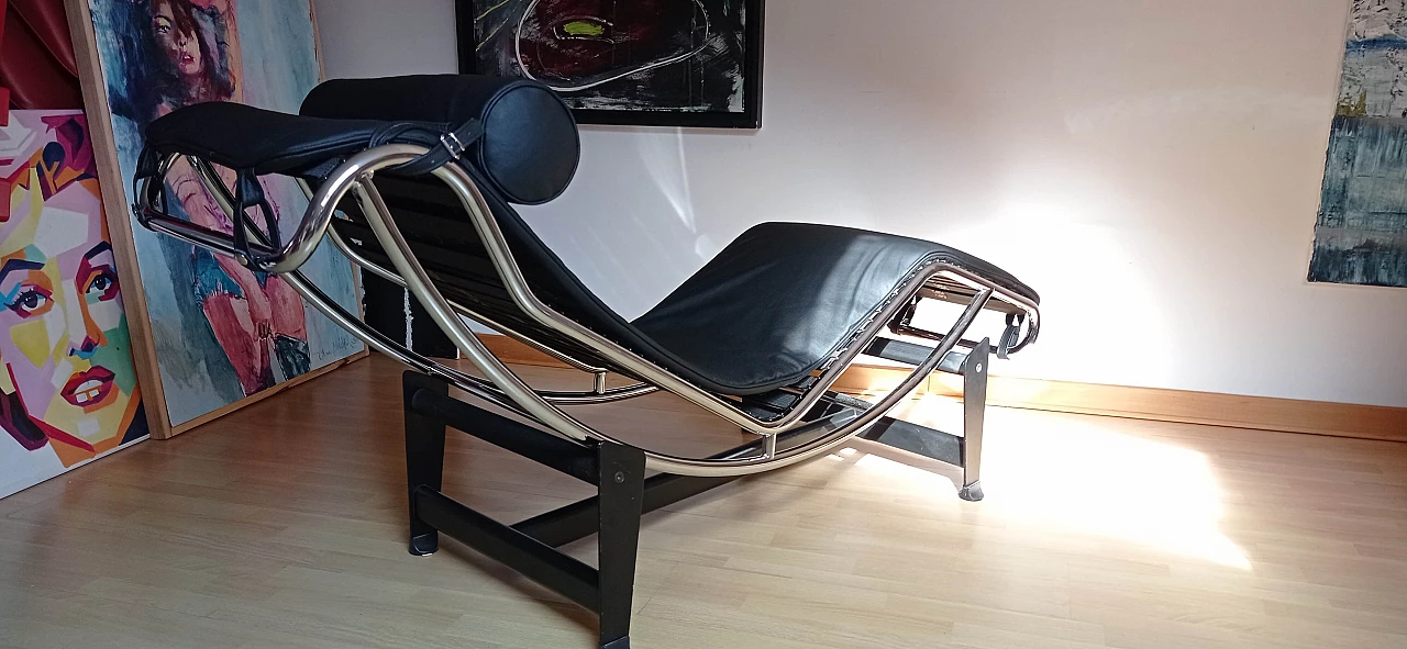 Le Corbusier LC4 chaise longue in black leather by Alivar Mvsevm, 1980s 1467291