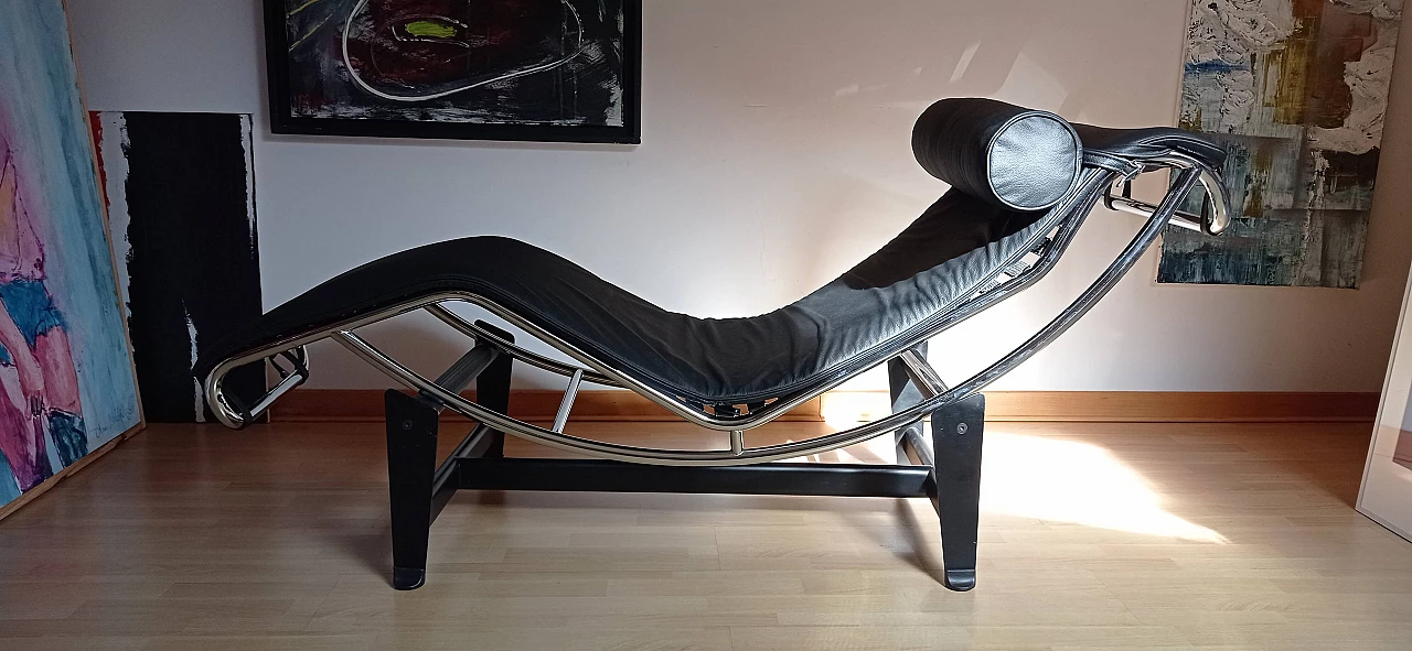 Chaise longue LC4 di Le Corbusier in pelle nera dal Alivar Mvsevm, anni '80 1467305