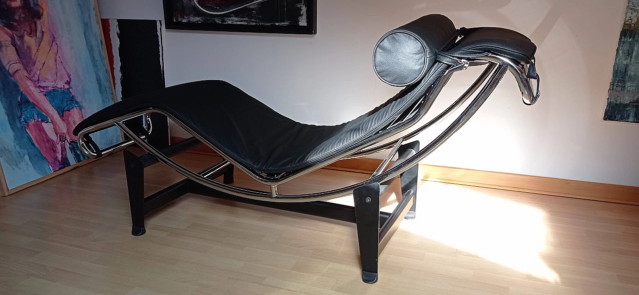 Le Corbusier LC4 chaise longue in black leather by Alivar Mvsevm, 1980s 1467311
