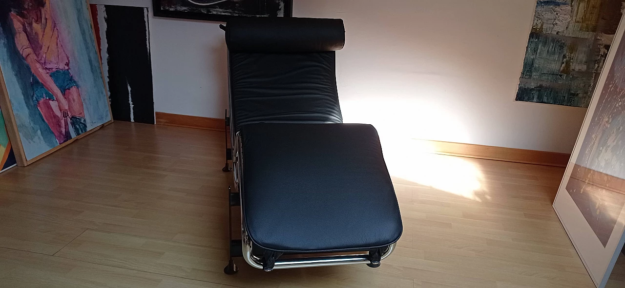 Chaise longue LC4 di Le Corbusier in pelle nera dal Alivar Mvsevm, anni '80 1467338