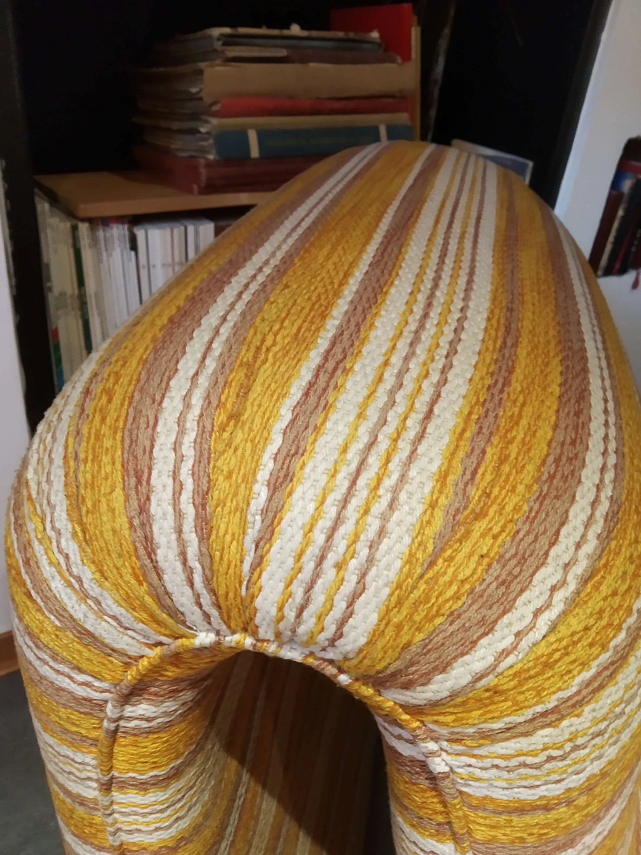 Poltrona Bruco rivestita in tessuto, anni '60 1469200