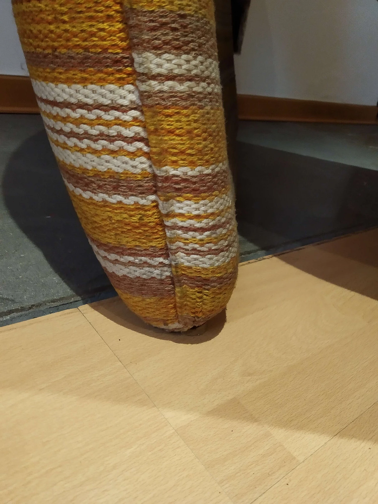 Poltrona Bruco rivestita in tessuto, anni '60 1469202