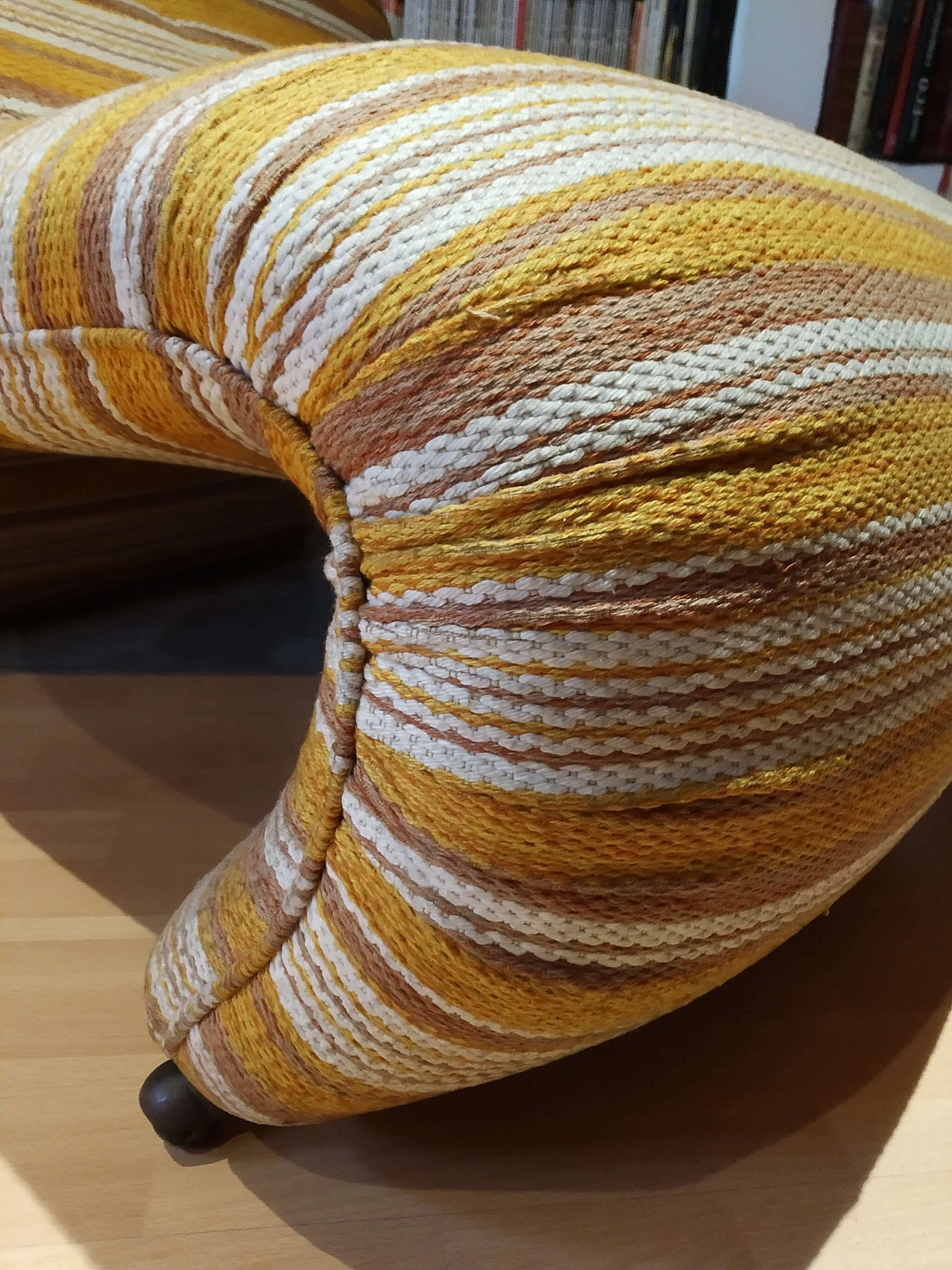 Poltrona Bruco rivestita in tessuto, anni '60 1469207