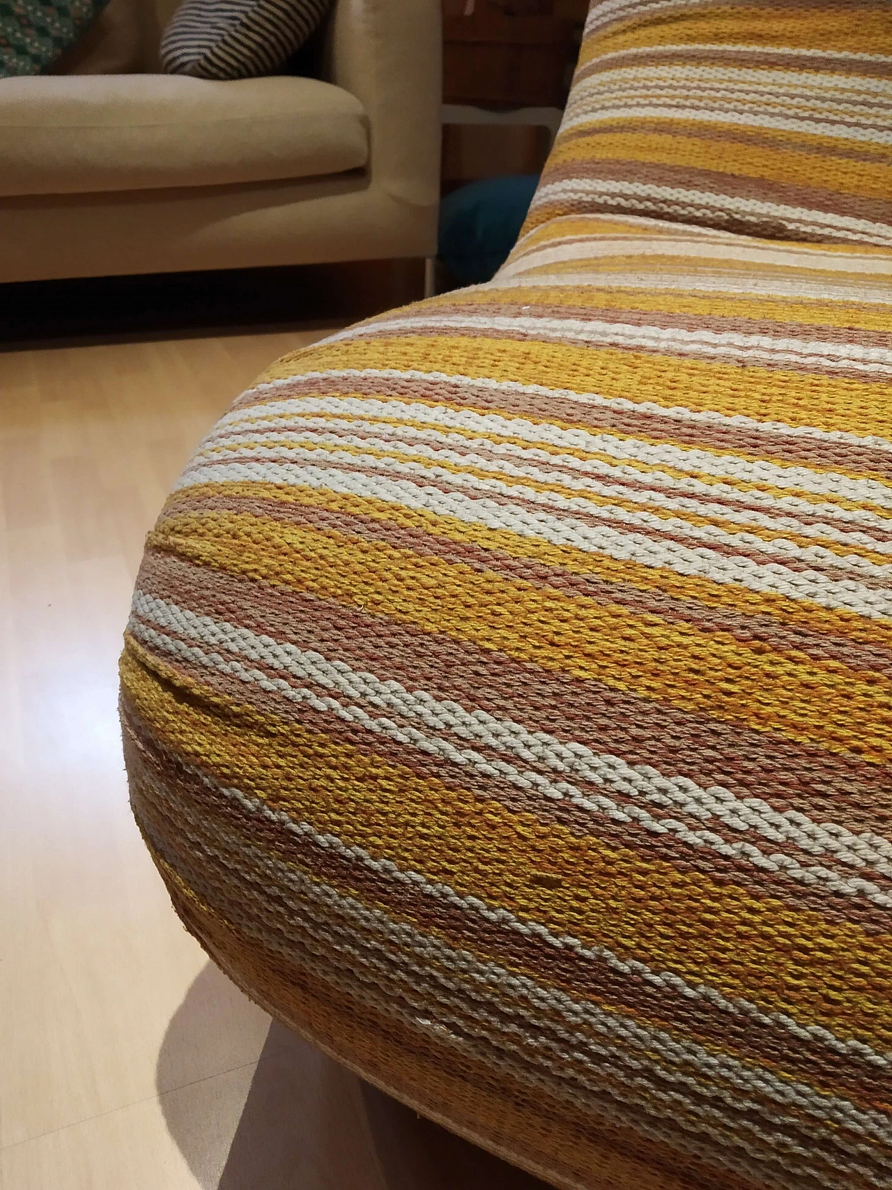 Poltrona Bruco rivestita in tessuto, anni '60 1469222