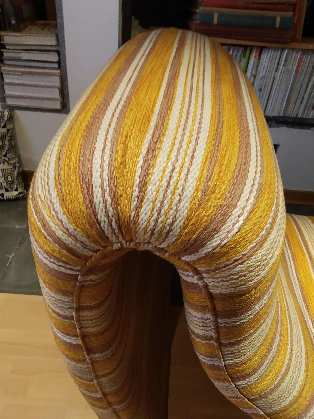 Poltrona Bruco rivestita in tessuto, anni '60 1469229