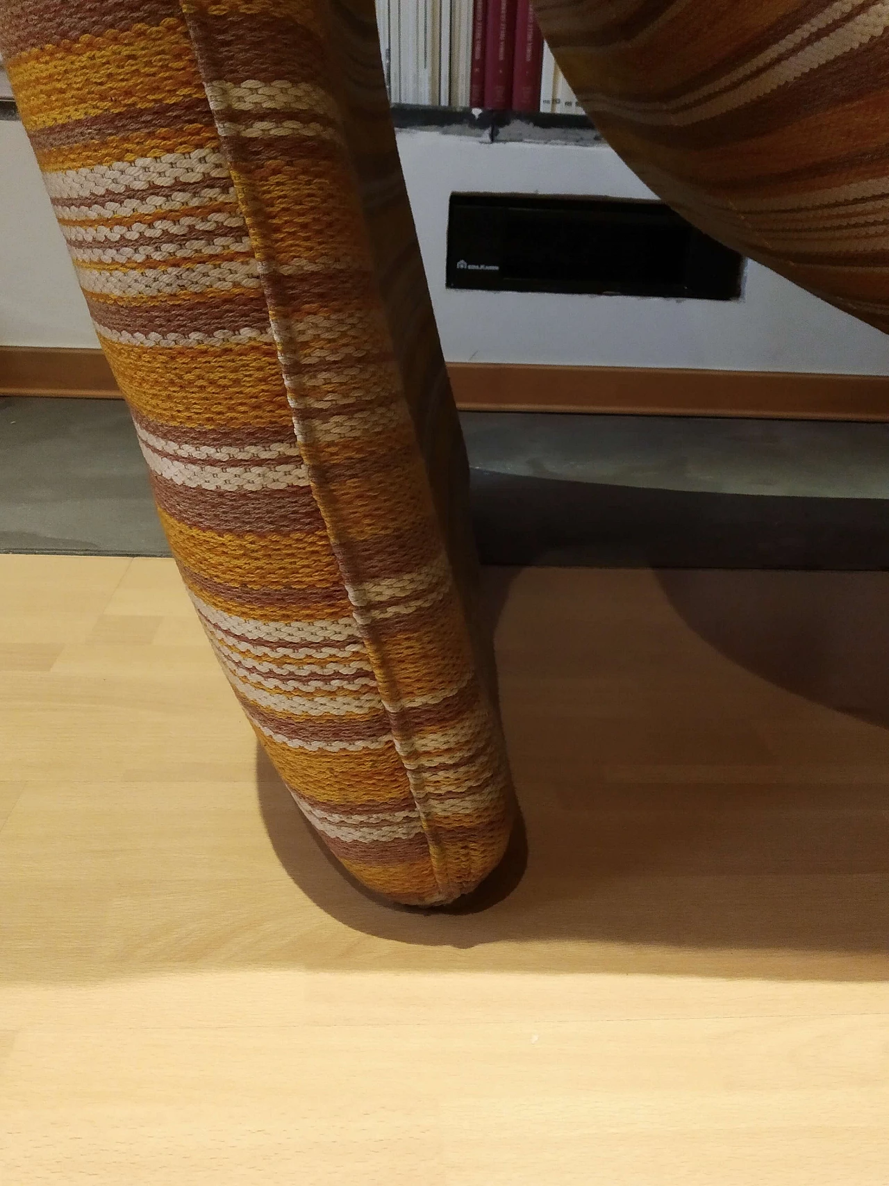 Poltrona Bruco rivestita in tessuto, anni '60 1469231