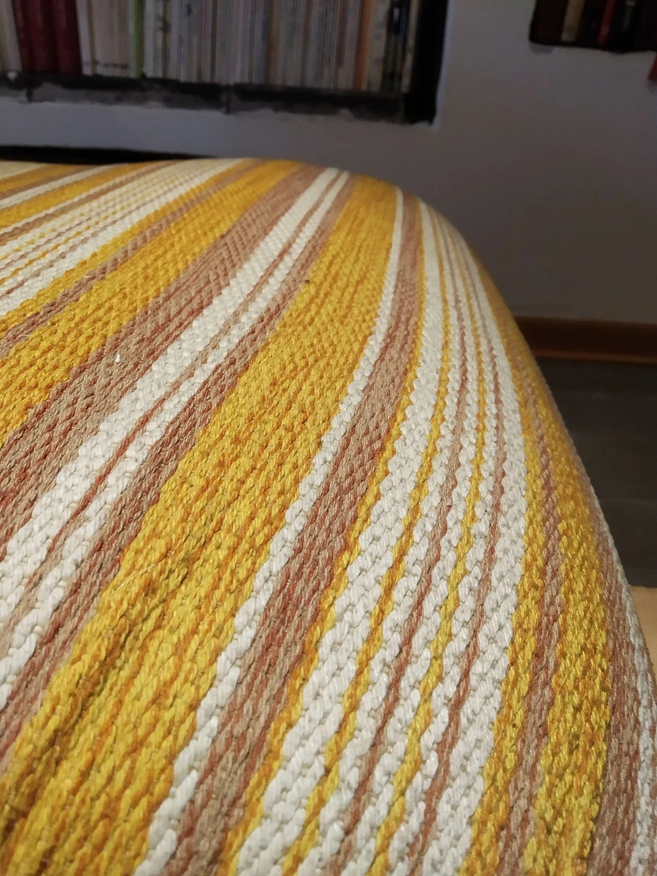 Poltrona Bruco rivestita in tessuto, anni '60 1469237