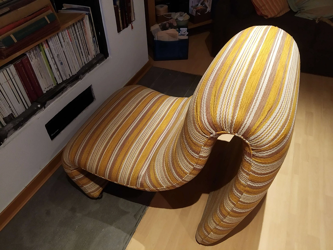 Poltrona Bruco rivestita in tessuto, anni '60 1469257