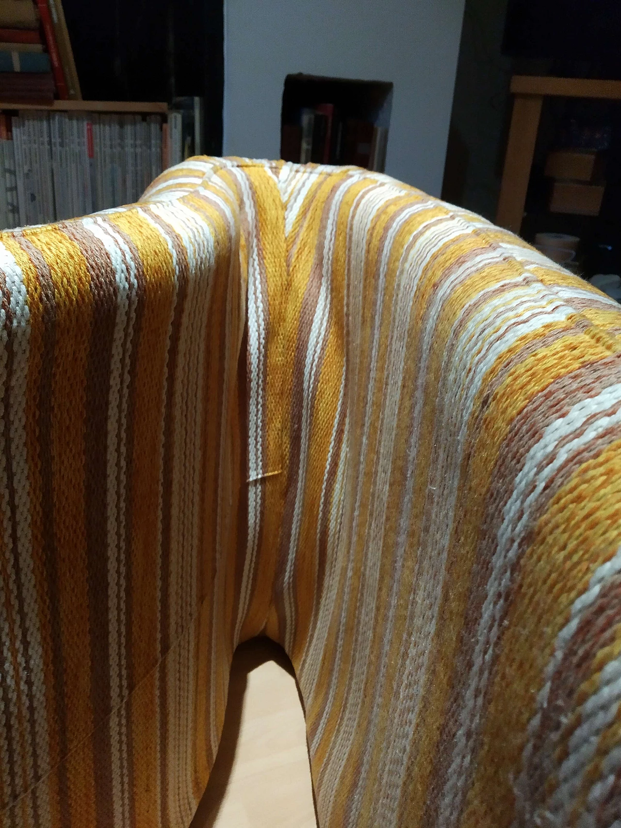 Poltrona Bruco rivestita in tessuto, anni '60 1469297