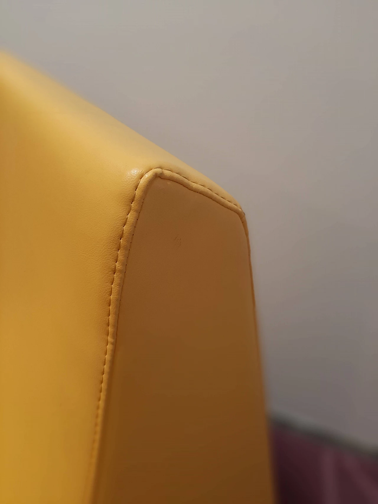 Poltrona Stones in pelle di Fulvio Bulfoni per La Cividina 1469354