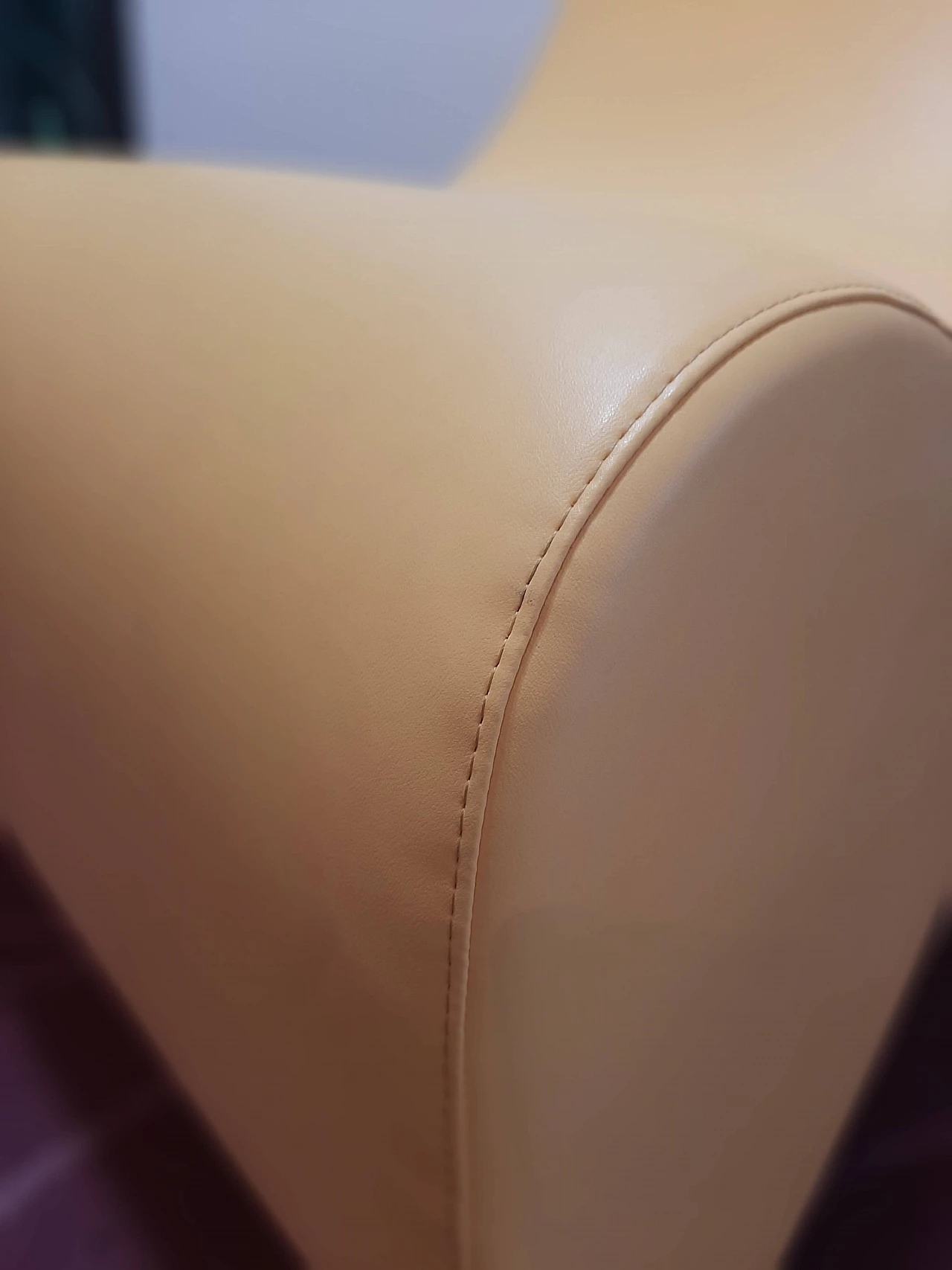 Poltrona Stones in pelle di Fulvio Bulfoni per La Cividina 1469356