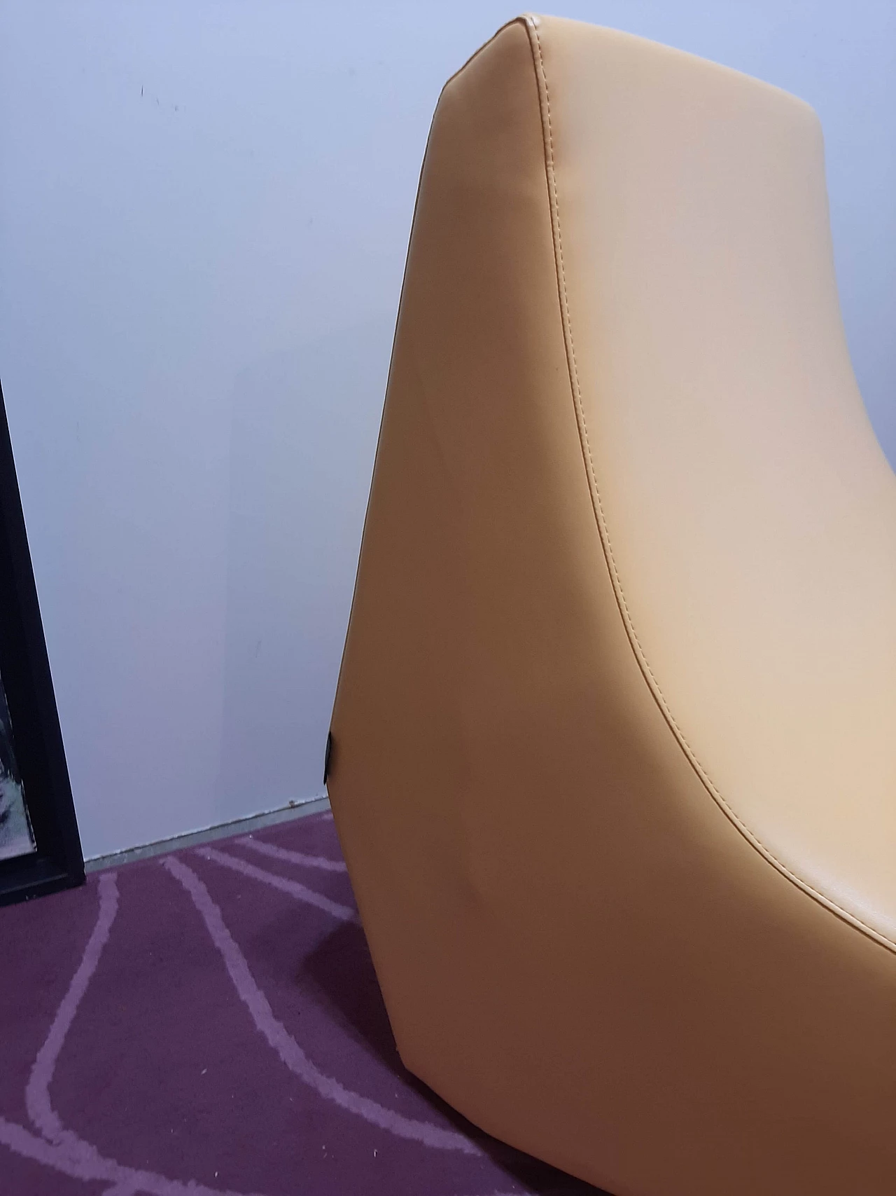 Poltrona Stones in pelle di Fulvio Bulfoni per La Cividina 1469389