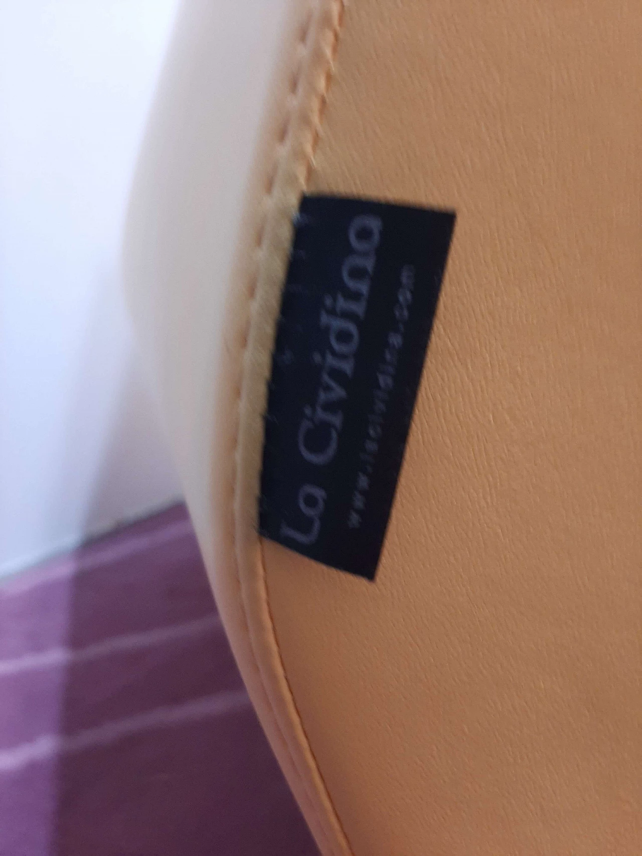 Poltrona Stones in pelle di Fulvio Bulfoni per La Cividina 1469402