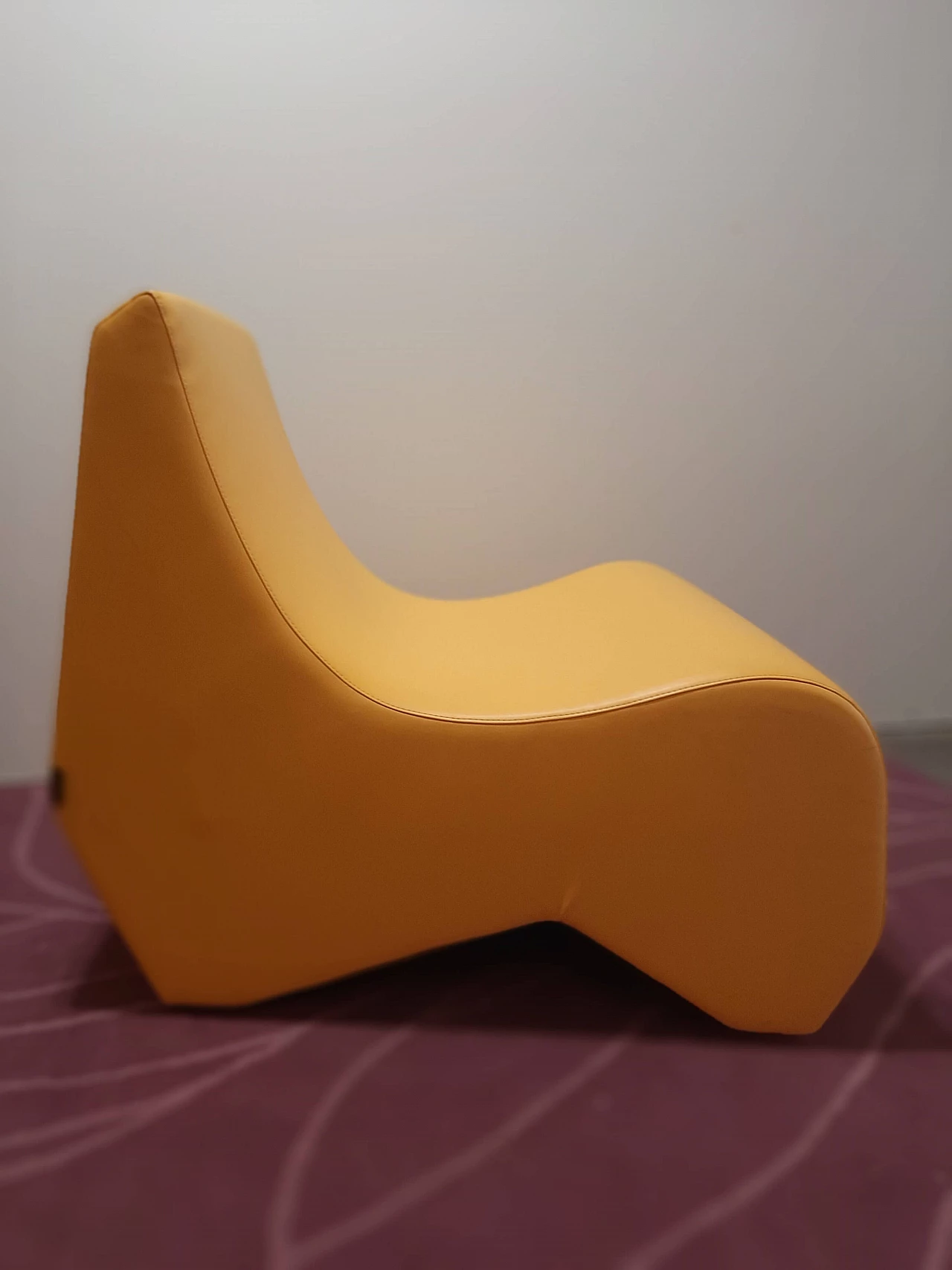 Poltrona Stones in pelle di Fulvio Bulfoni per La Cividina 1469404