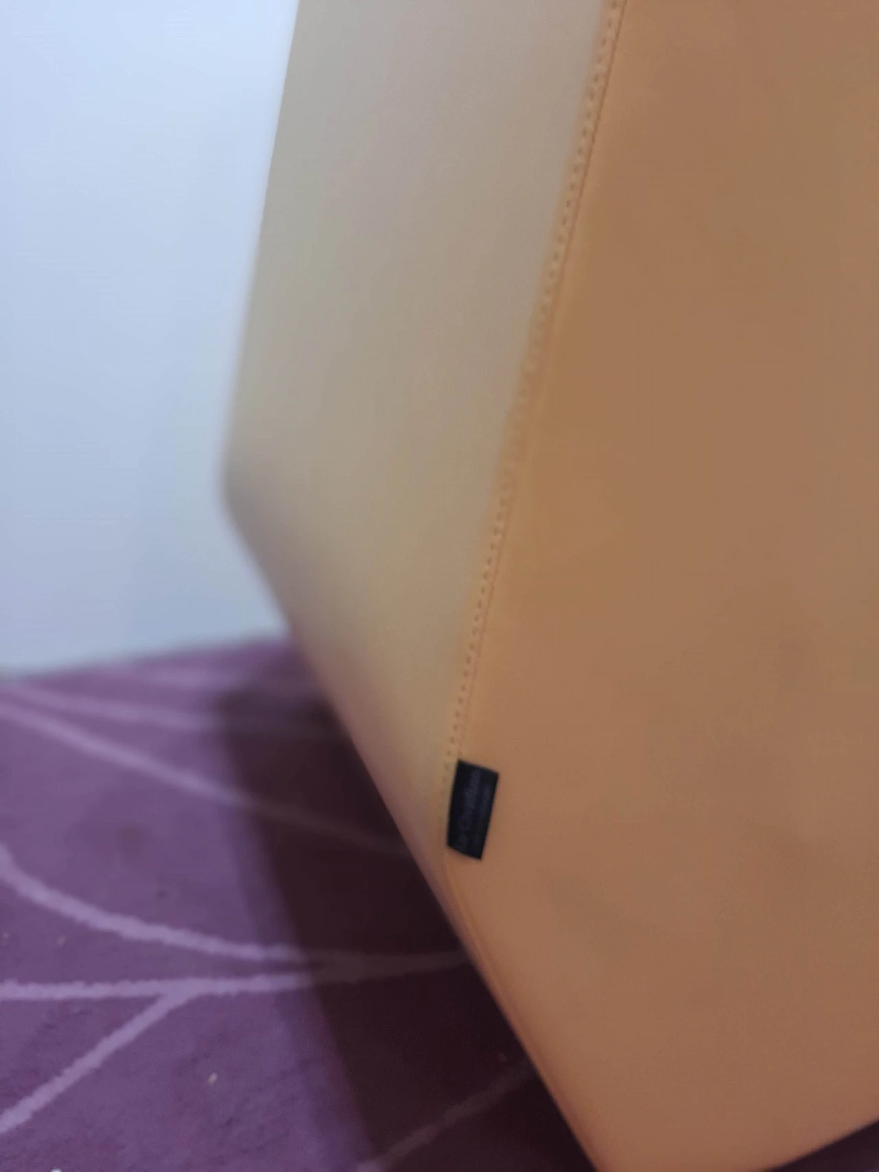 Poltrona Stones in pelle di Fulvio Bulfoni per La Cividina 1469410