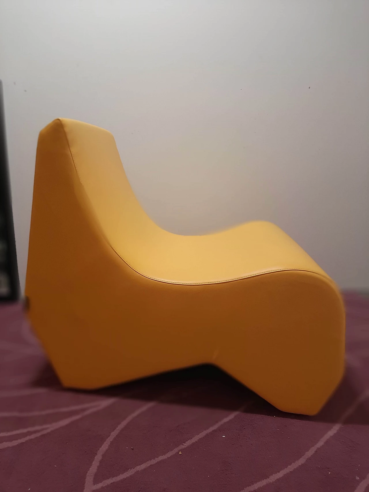 Poltrona Stones in pelle di Fulvio Bulfoni per La Cividina 1469411