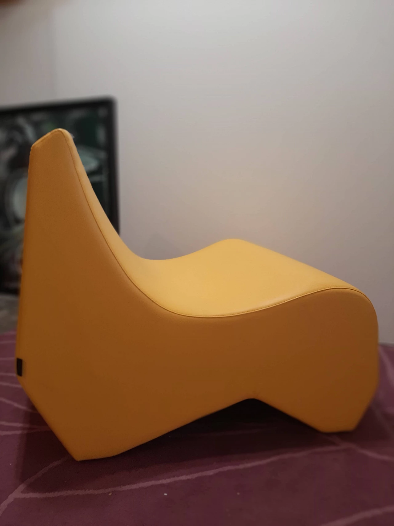 Poltrona Stones in pelle di Fulvio Bulfoni per La Cividina 1469417