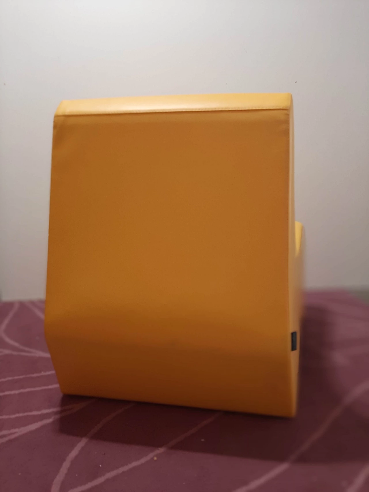 Poltrona Stones in pelle di Fulvio Bulfoni per La Cividina 1469425