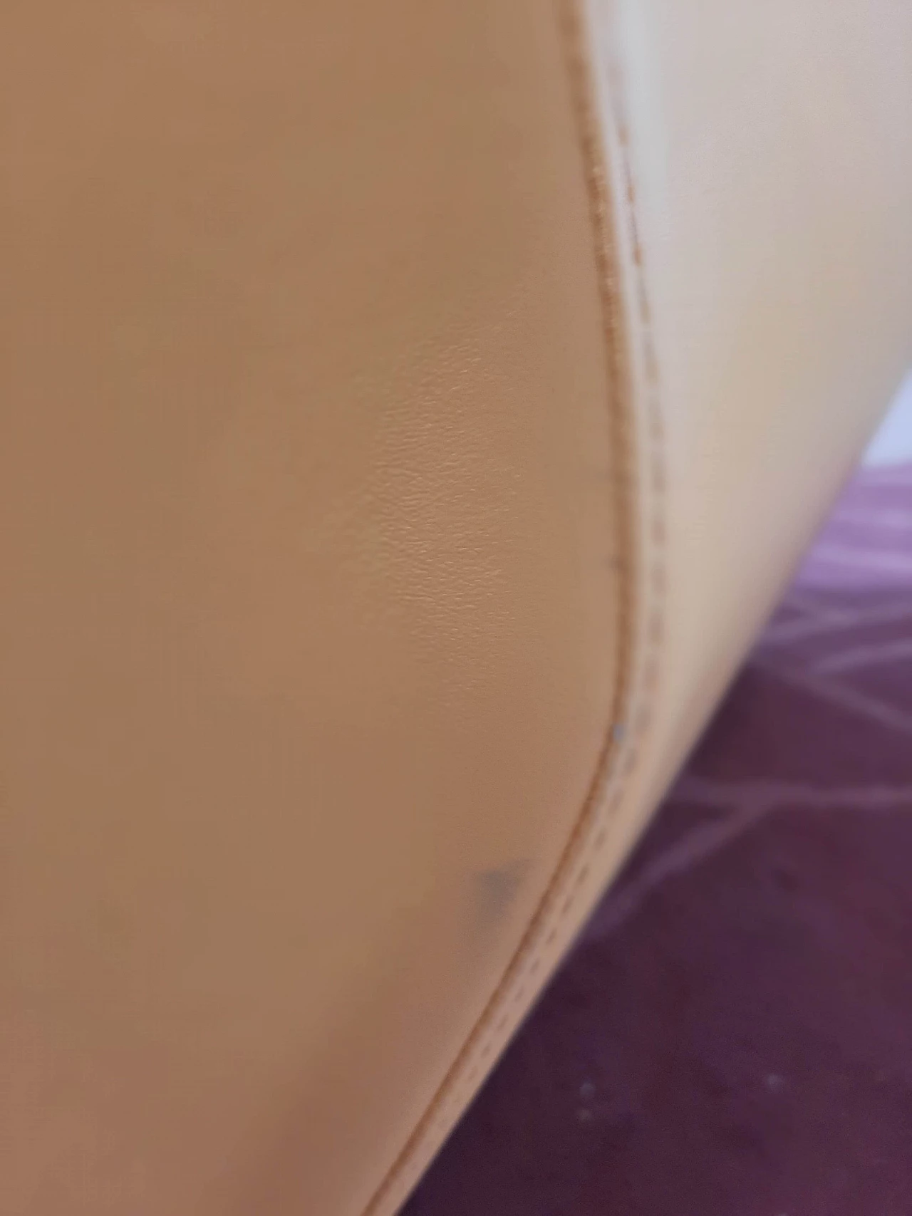 Poltrona Stones in pelle di Fulvio Bulfoni per La Cividina 1469439