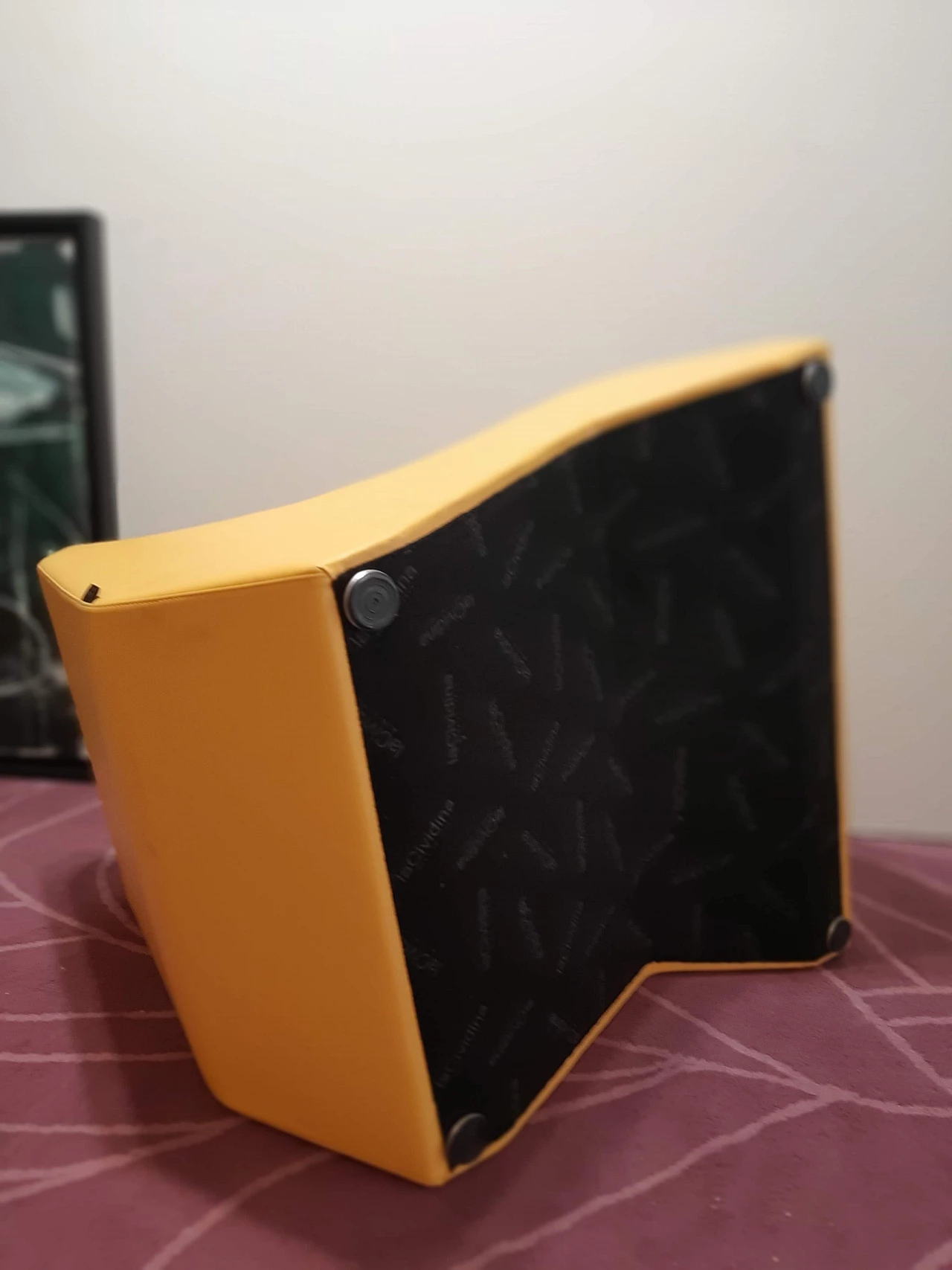 Poltrona Stones in pelle di Fulvio Bulfoni per La Cividina 1469440