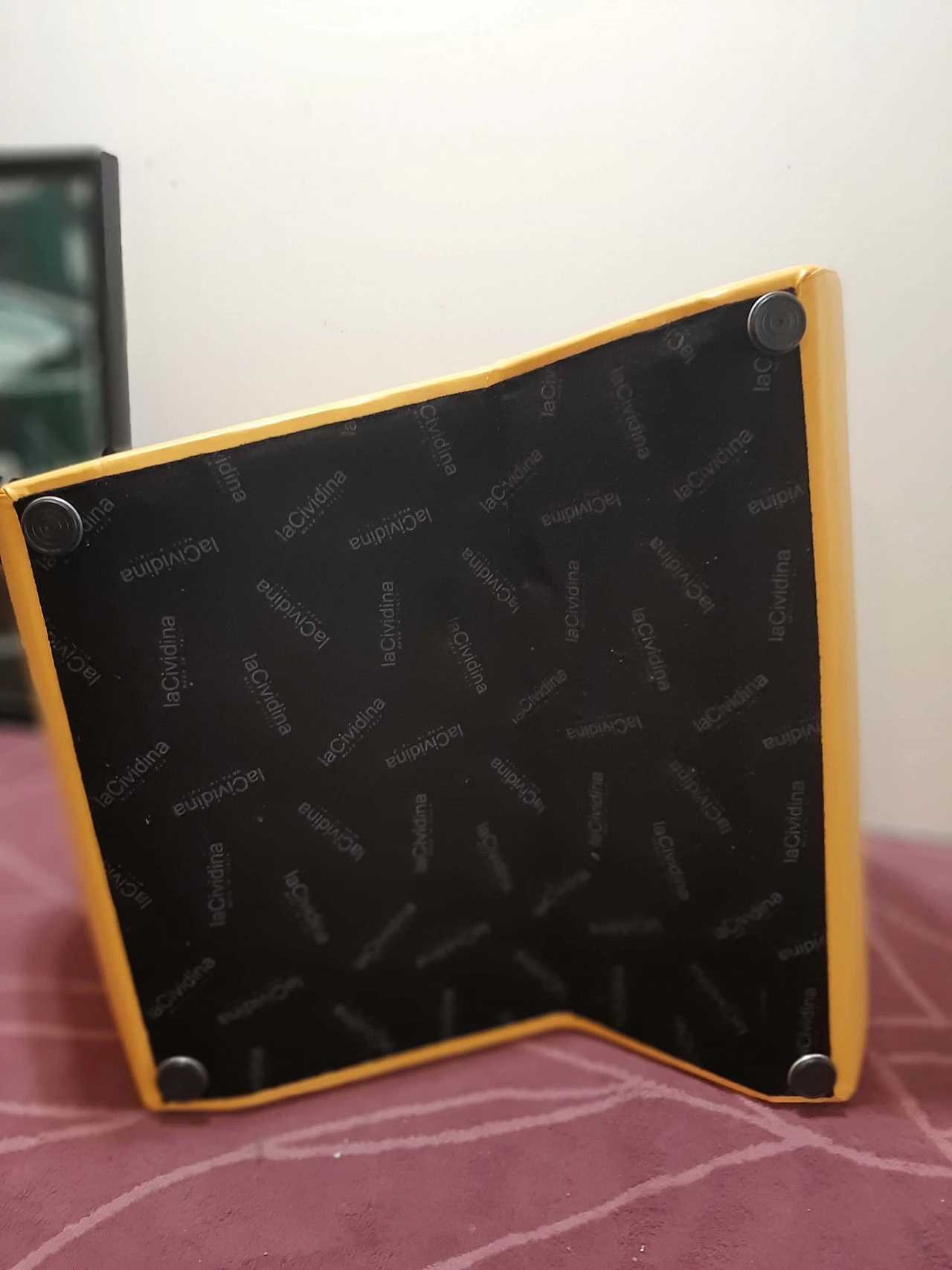 Poltrona Stones in pelle di Fulvio Bulfoni per La Cividina 1469445