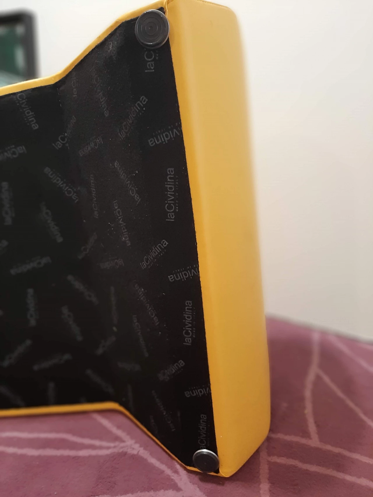 Poltrona Stones in pelle di Fulvio Bulfoni per La Cividina 1469447