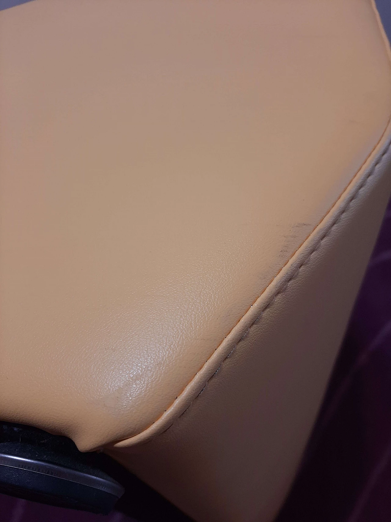 Poltrona Stones in pelle di Fulvio Bulfoni per La Cividina 1469453