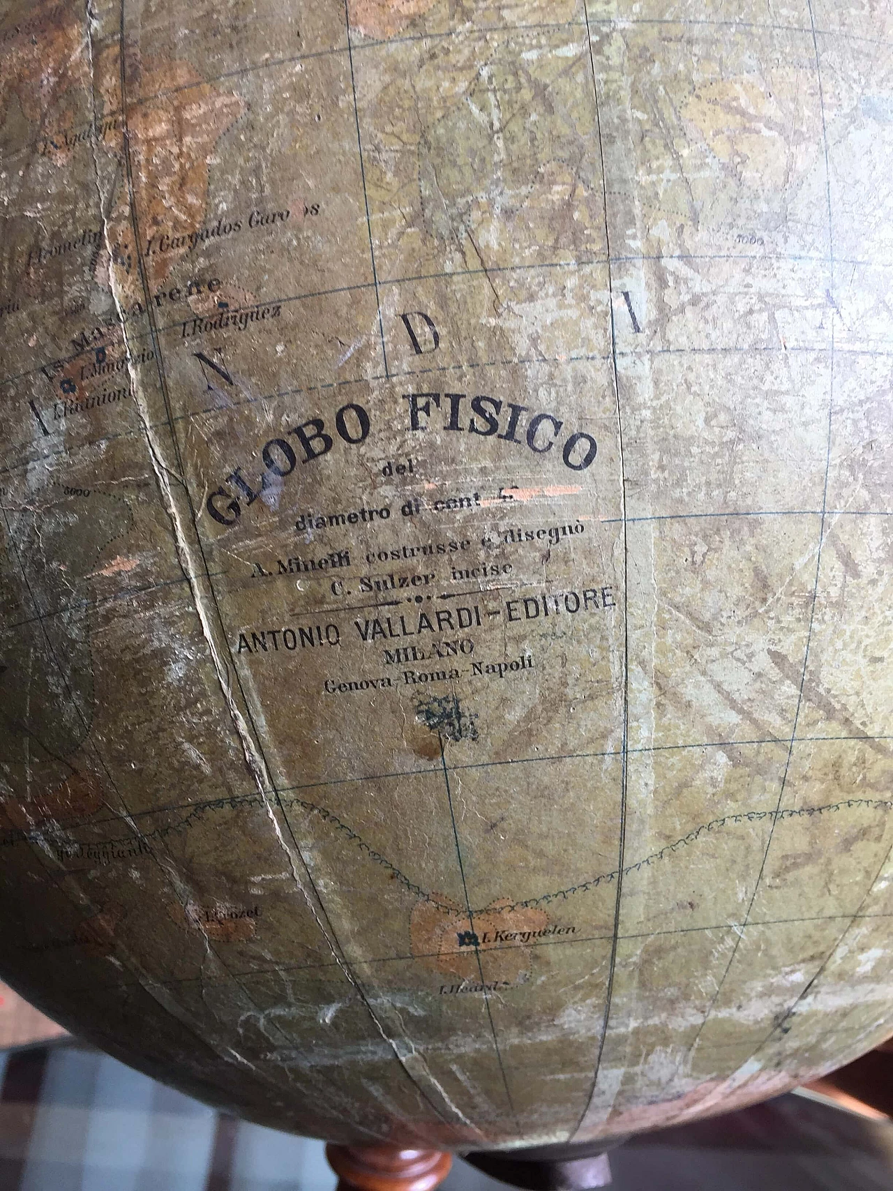 Mappamondo di A. Minelli per Vallardi Editore, anni '30 1469820