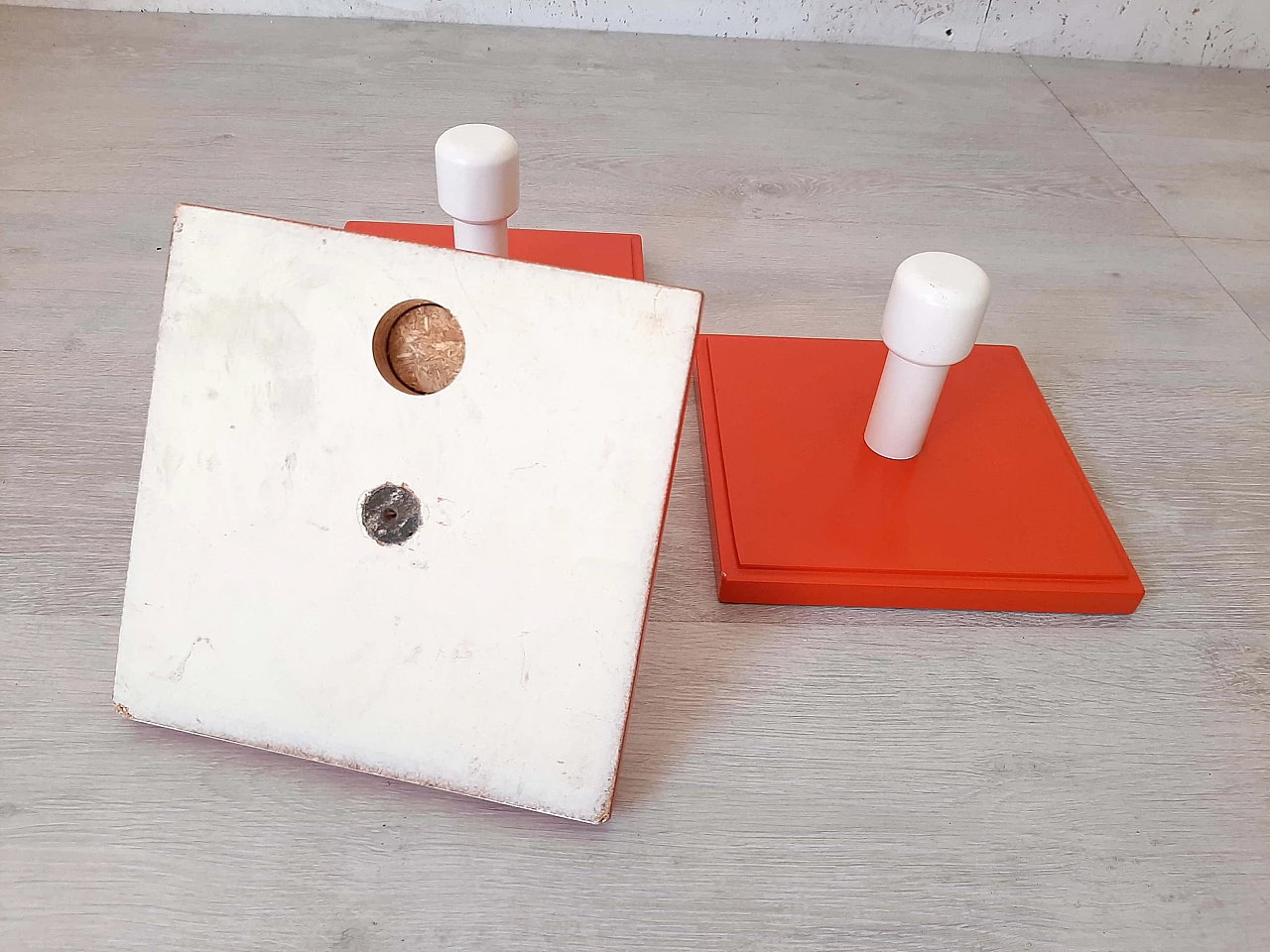 3 Wall-mounted coat hooks, 1970s 1471946