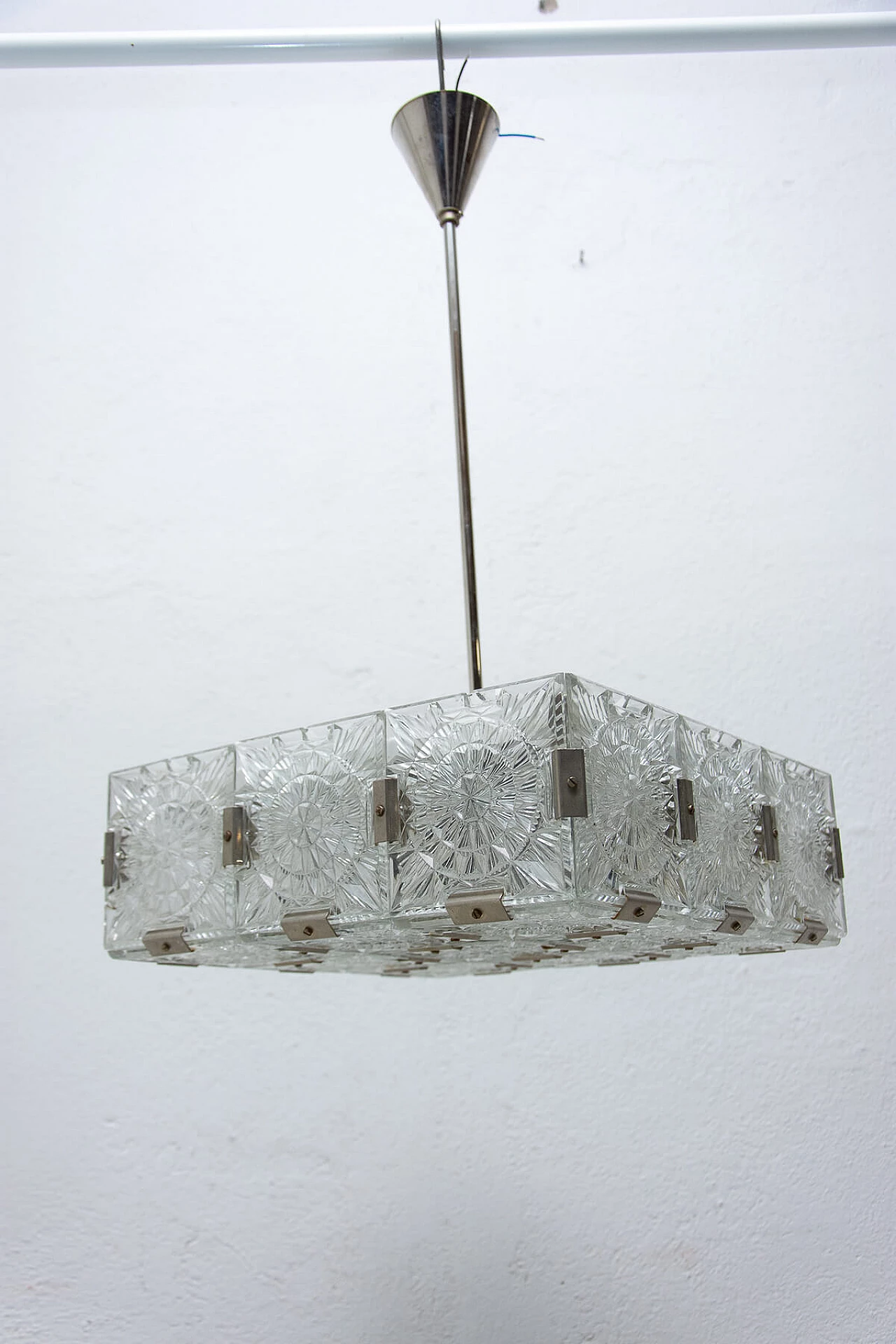 Lampadario in vetro e acciaio cromato di Kamenický Šenov, anni '70 1473613