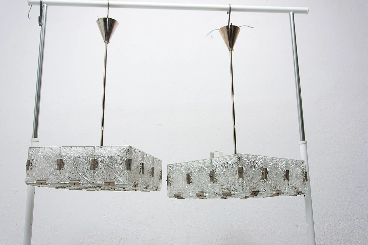 Lampadario in vetro e acciaio cromato di Kamenický Šenov, anni '70 1473638