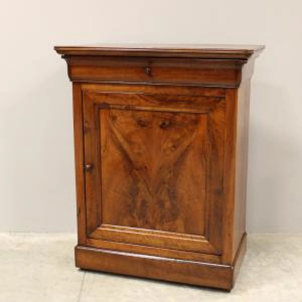 Louis-Philippe style sideboard in walnut, 19th century 1473930
