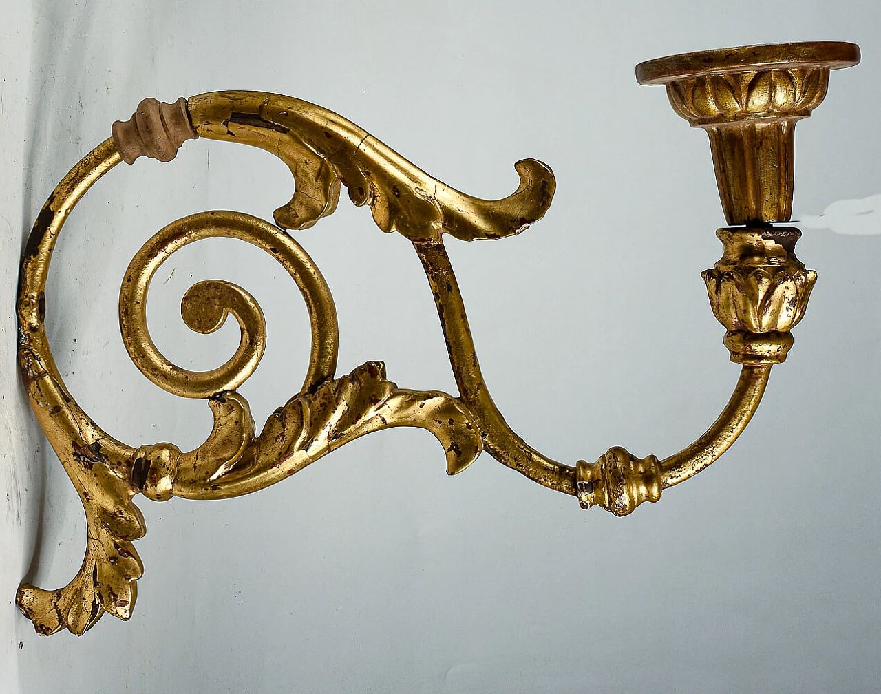 Pair of Louis XV wall candelabra in wrought iron and gold leaf gilded wood, 18th century 1475764