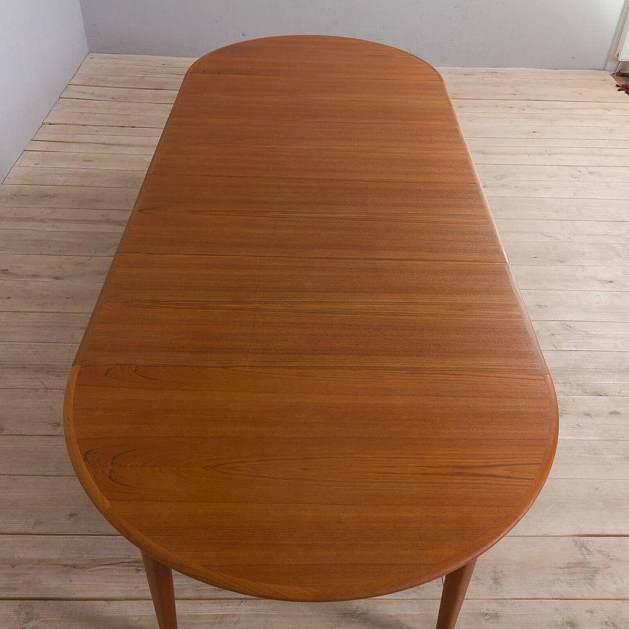 Round extendable table model 62 in teak by Henning Kjaernulf For Sorø Stolefabrik, 60s 1476106