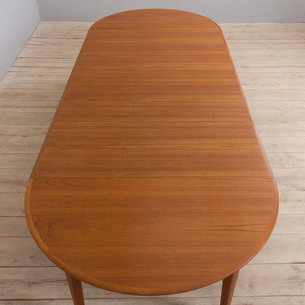 Round extendable table model 62 in teak by Henning Kjaernulf For Sorø Stolefabrik, 60s 1476107