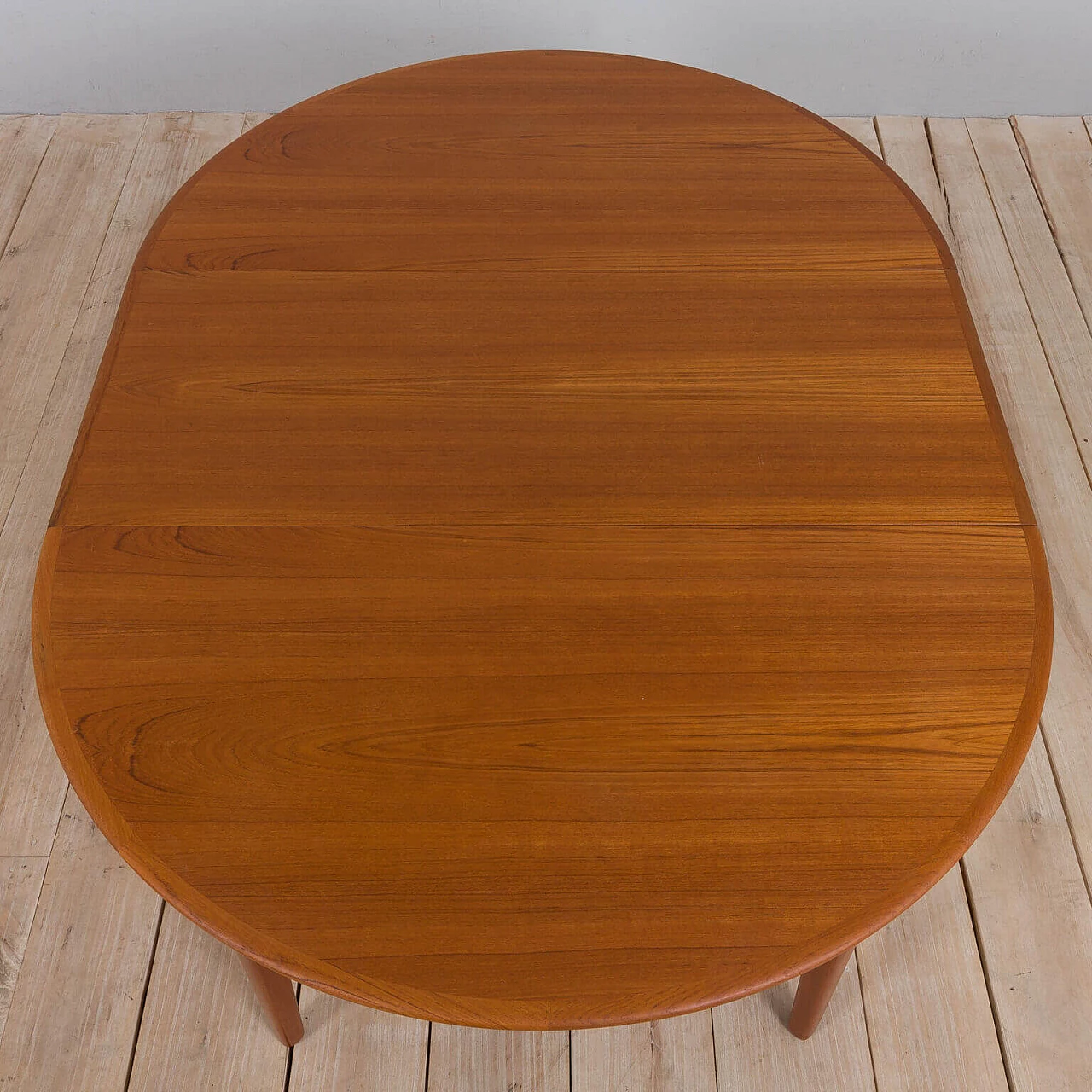 Round extendable table model 62 in teak by Henning Kjaernulf For Sorø Stolefabrik, 60s 1476113