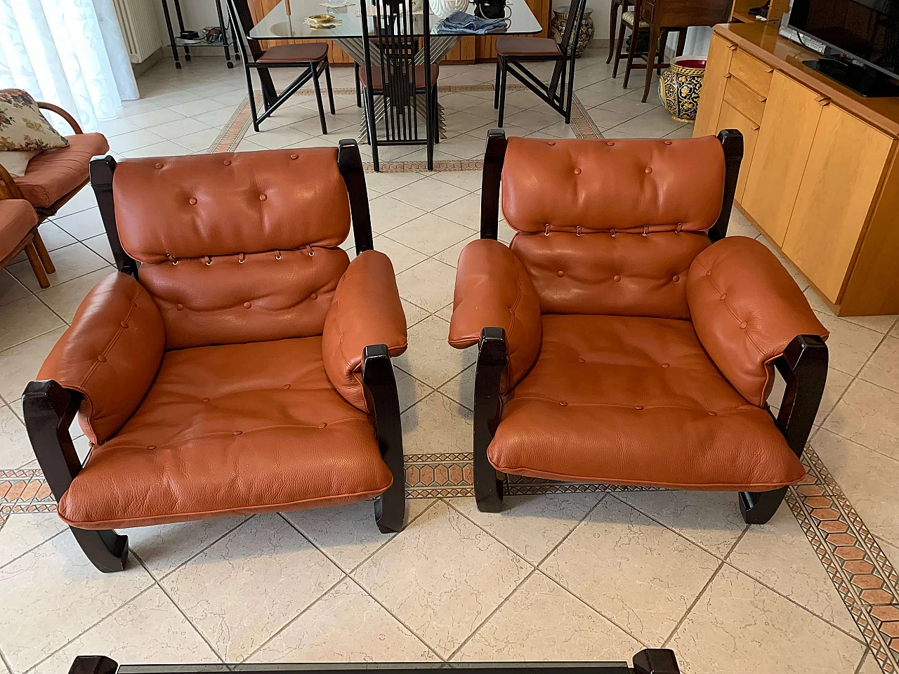 Samurai ebony and leather couch and pair of armchair by Luciano Frigerio, 1970s 1476953