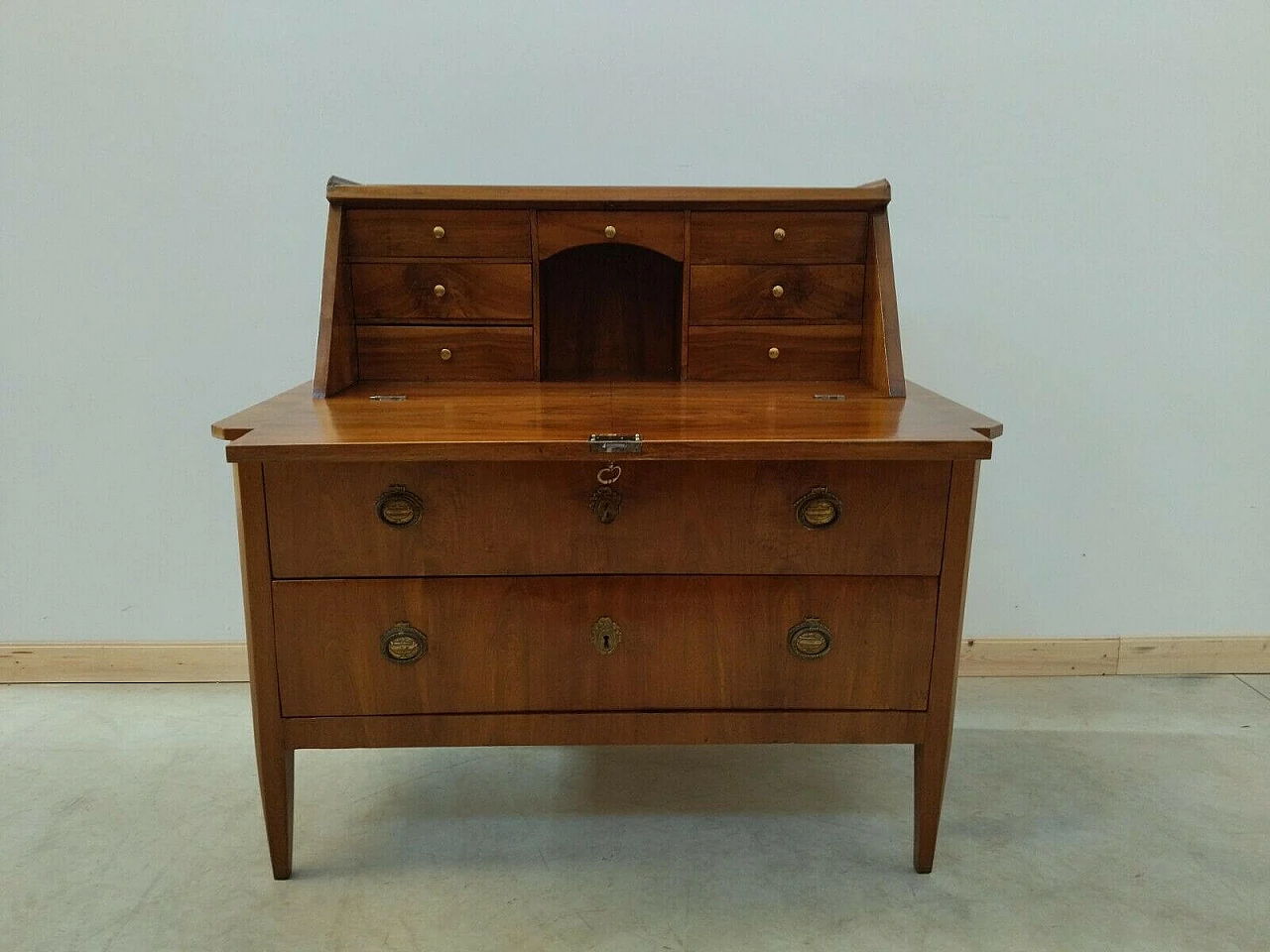 Direttorio flap desk in walnut and bronze, 18th century 1477226